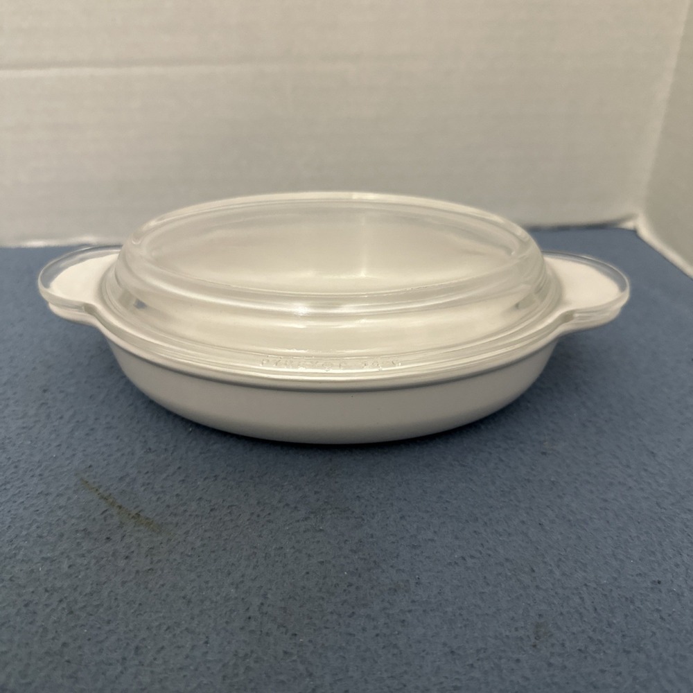 VTG Corning Ware White P-14-B Mini Oval Casserole Dish w/PYREX P-14-C Glass Lid